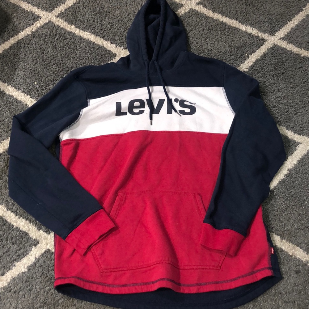 Men’s Levi’s sweater